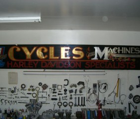 #1 Cycles sign